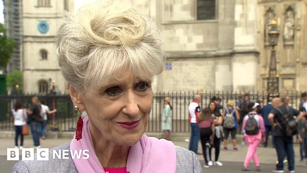 Anita Dobson on why working with Leslie Grantham was 'magic' BBC News