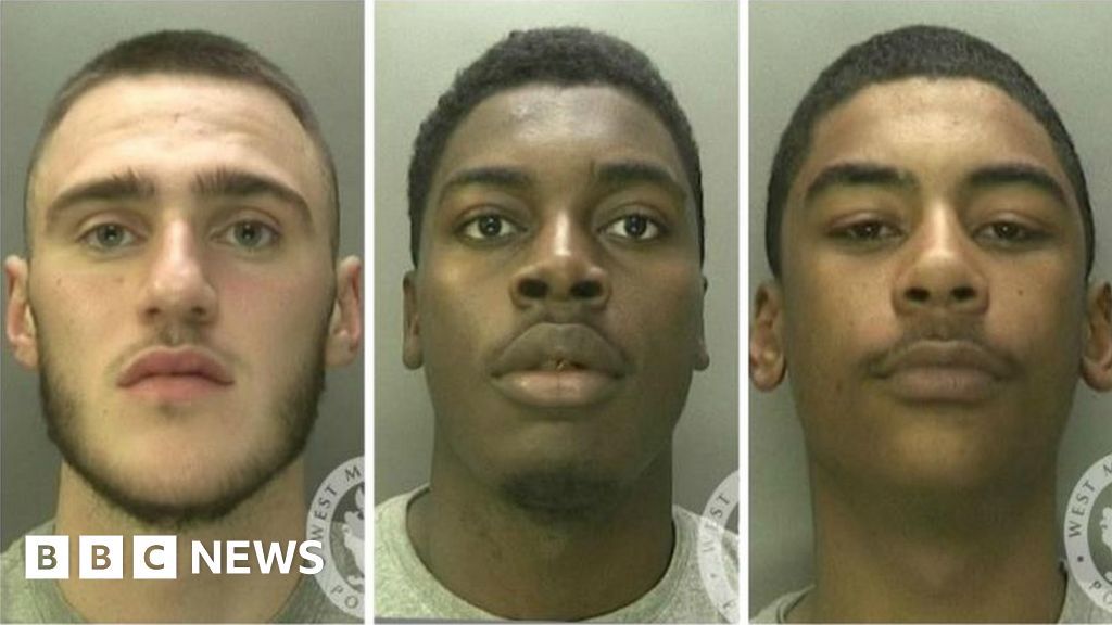 Three Birmingham Men Jailed After Sawn Off Shotgun Spot Bbc News 1109