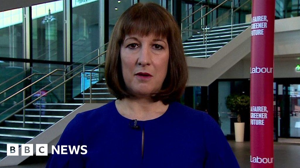 Labour’s Rachel Reeves blames chancellor for ‘concerning’ pound fall