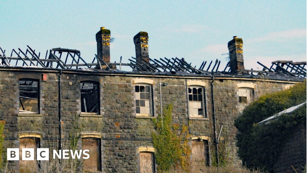 Carmarthen Workhouse Fire Alarms And Dismays Residents Bbc News