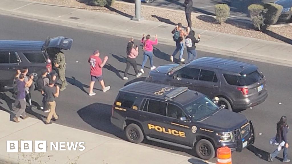 UNLV shooting: Police say three dead in University of Nevada shooting