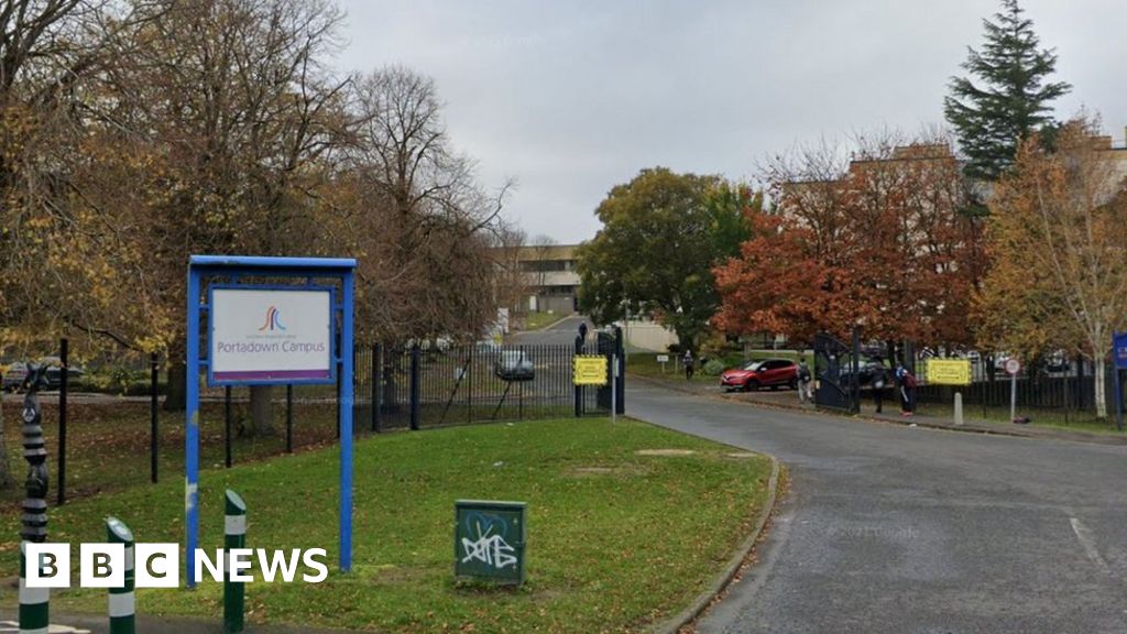 Craigavon Senior High School: Two pupils receive treatment after vaping  incidents