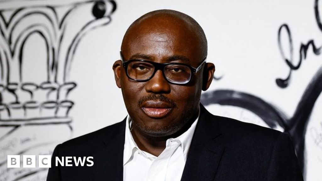 British Vogue editor Edward Enninful steps down - BBC News