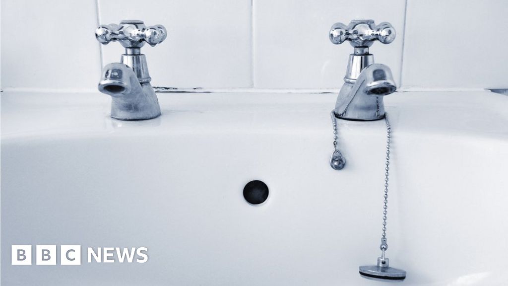 Why Do Homes In The Uk Have Separate Hot And Cold Taps Bbc News