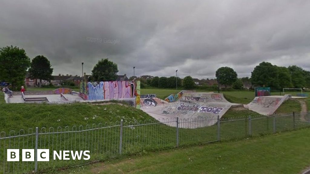 Arrest for indecent exposure to children at Trowbridge Skatepark 