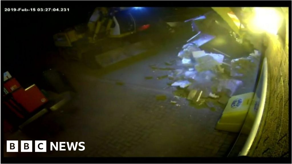 CCTV of cash machine robbery BBC News