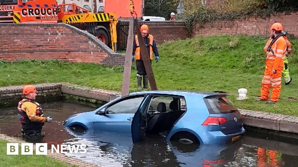 Cars dumped in West Midlands canals leave charity with £30k bill – BBC