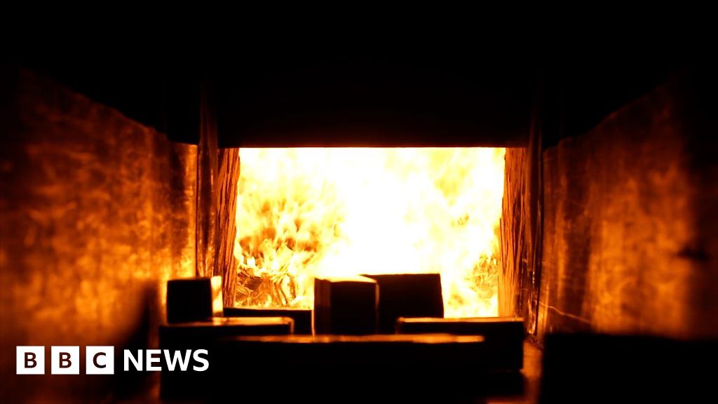 Waste Is burning rubbish better than burying it? BBC News