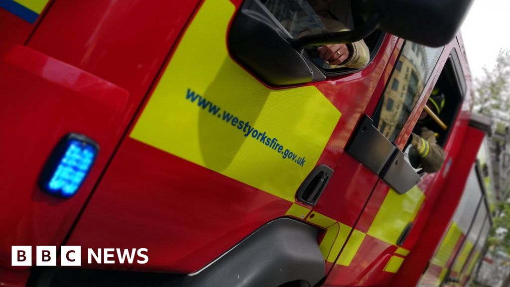 Marsden Moor: Fire crews tackle moorland blaze