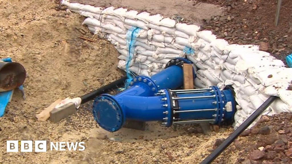 'No hosepipe ban' pledge in Wessex Water pipeline upgrade BBC News