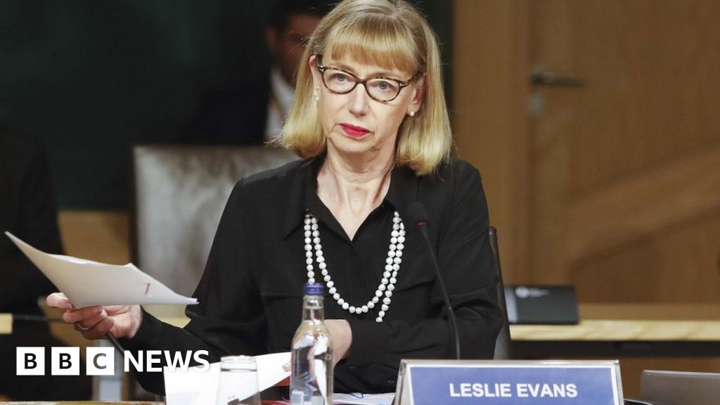 Salmond inquiry: Civil servant says government 'not out to get' former FM