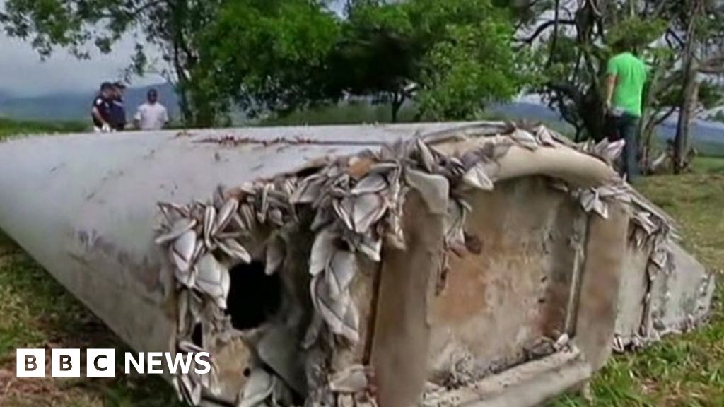 MH370: Experts Investigate Indian Ocean Plane Debris - BBC News