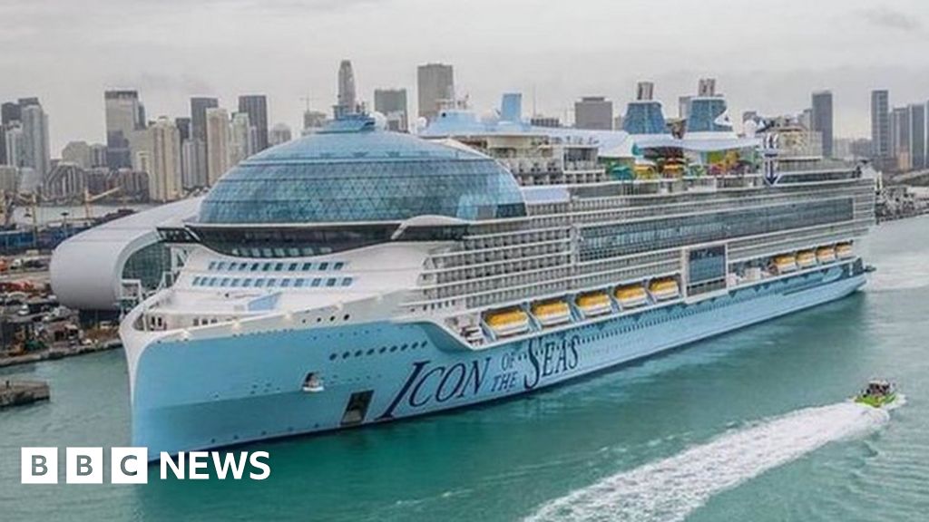 Символ морей: самый большой в мире круизный лайнер отправляется из Майами