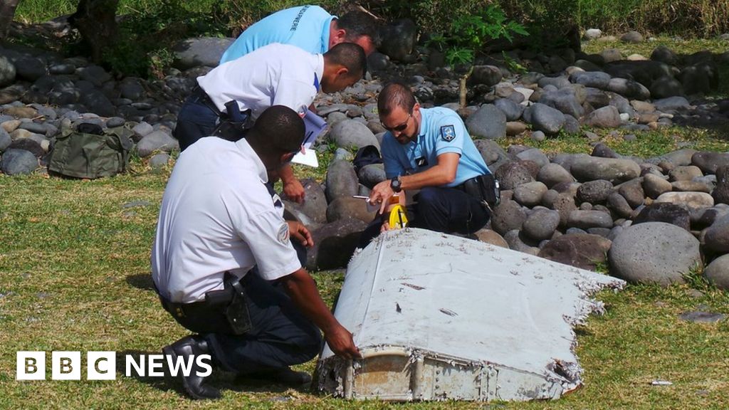 MH370 not deliberately crashed by pilot, say investigators