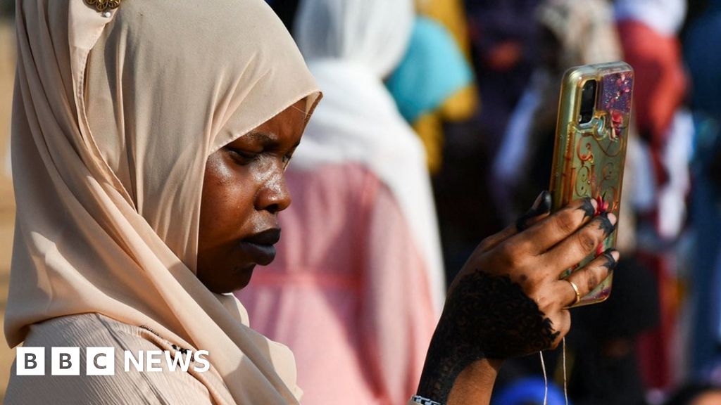 War-torn Sudan hit by internet blackout