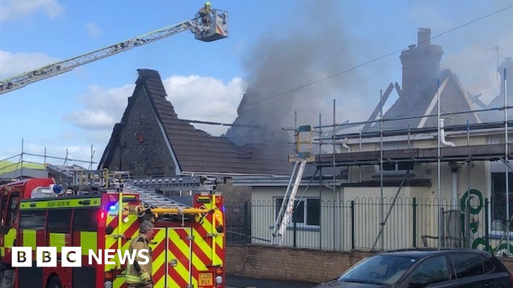 Tenby School Fire: Manorbier Pupils Evacuated After Blaze | NEWSFeed GY