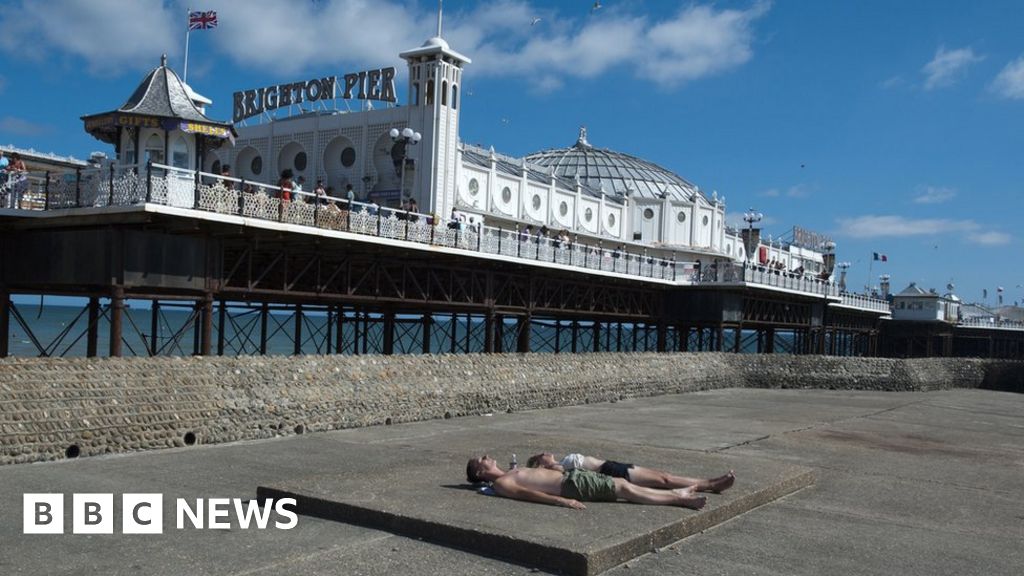 Palace to return to Brighton Pier name BBC News