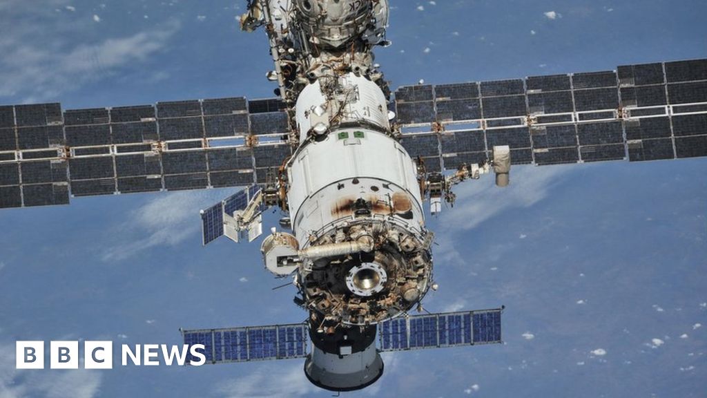 International Space Station facing irreparable failures, Russia warns - BBC News