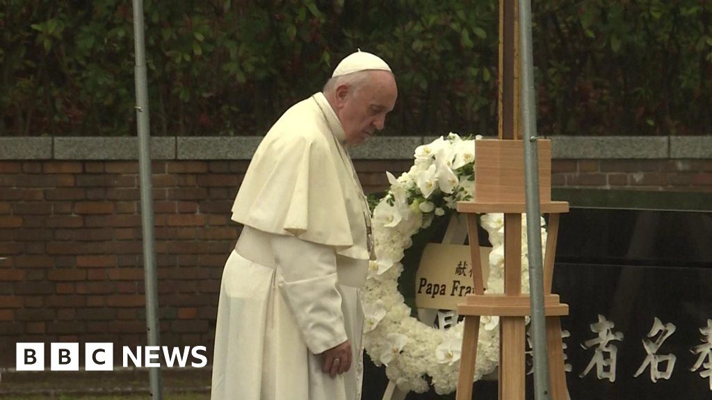 Pope Francis Visits Nagasaki And Condemns Nuclear Weapons Bbc News