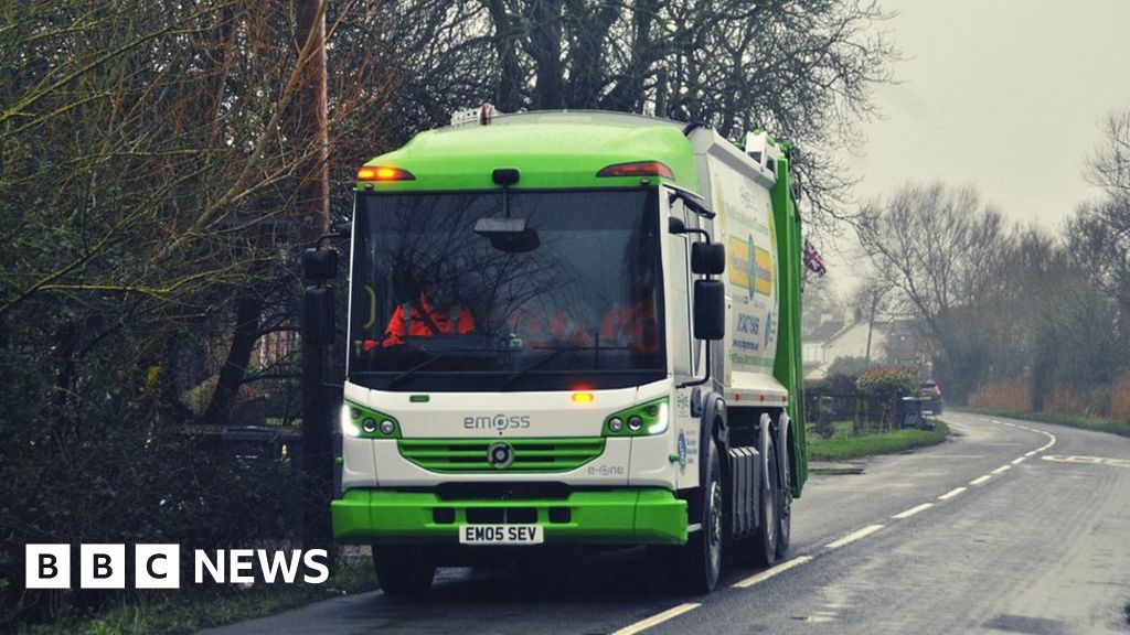Somerset Waste Partnership tests electric recycling trucks