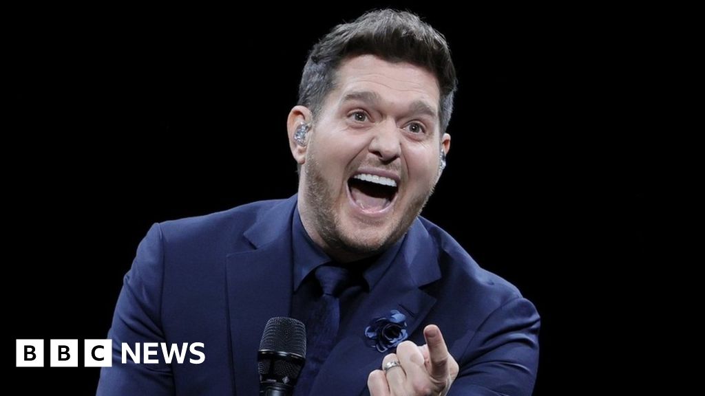 Michael Buble fans angry over missed concert due to traffic chaos