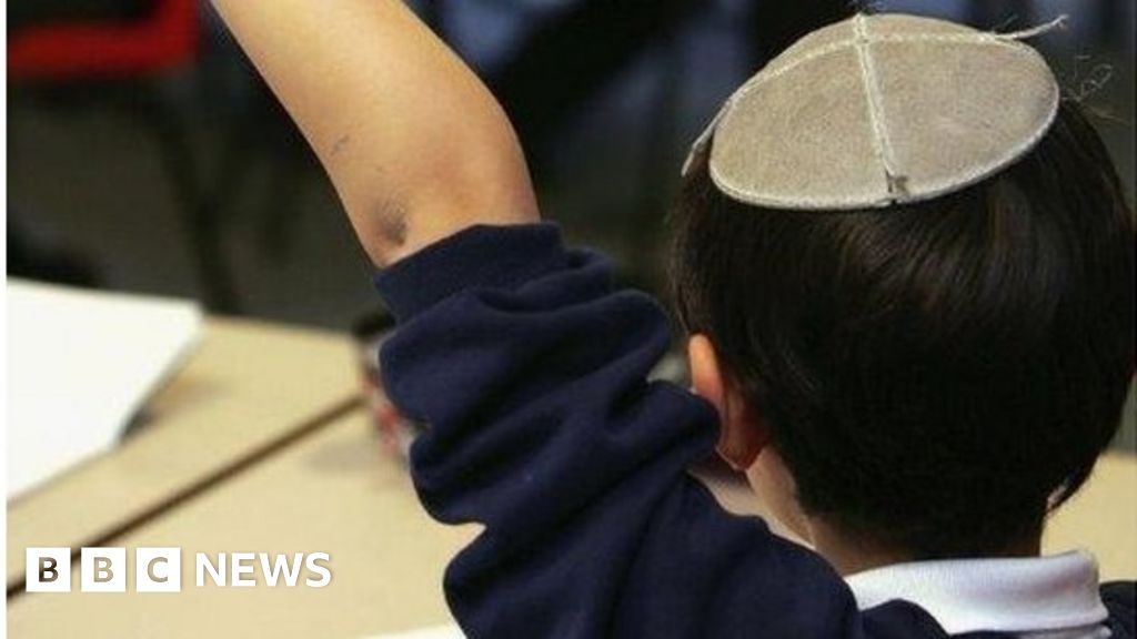 Chief Rabbi Publishes First Lgbt Guide For Orthodox Schools Bbc News