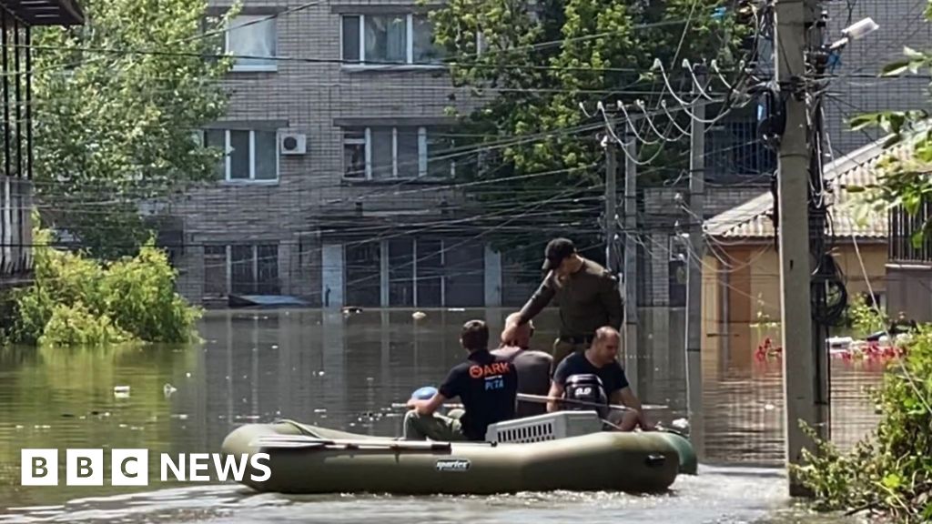 Ukraine dam: The city of Kherson which has had enough