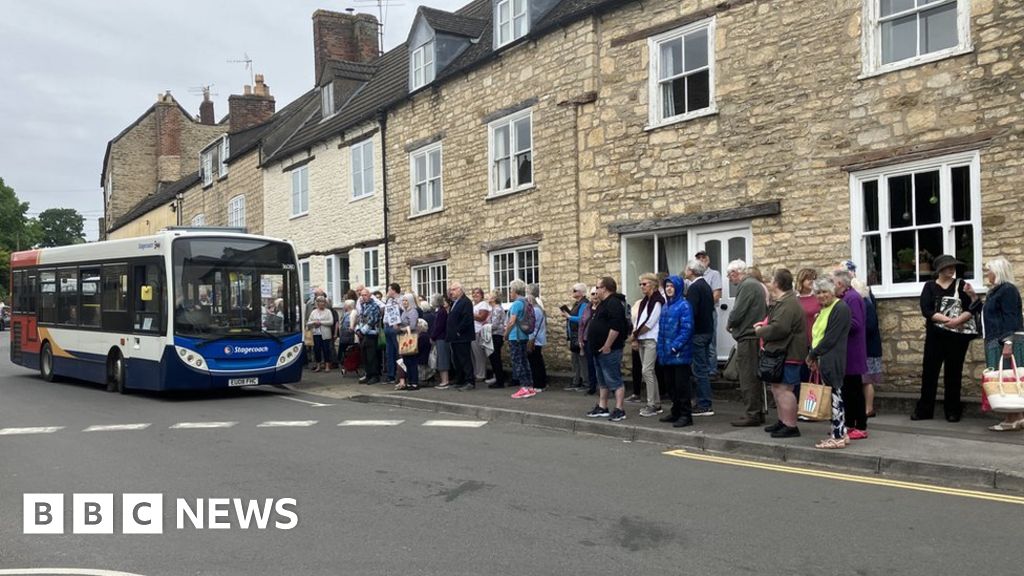 WottonunderEdge to Yate Bus wins temporary reprieve after concerns