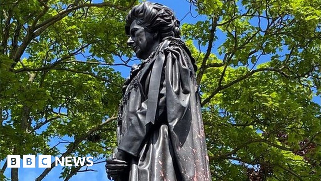 Grantham Margaret Thatcher statue vandalised weeks after egging