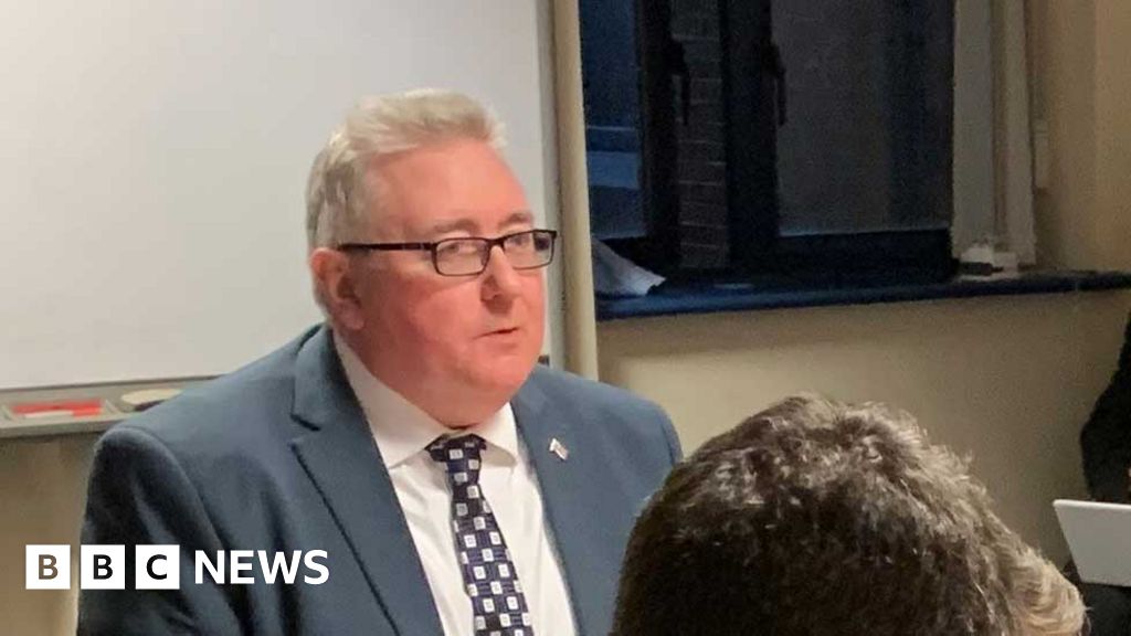 Thurrock Council leader resigns as government steps in