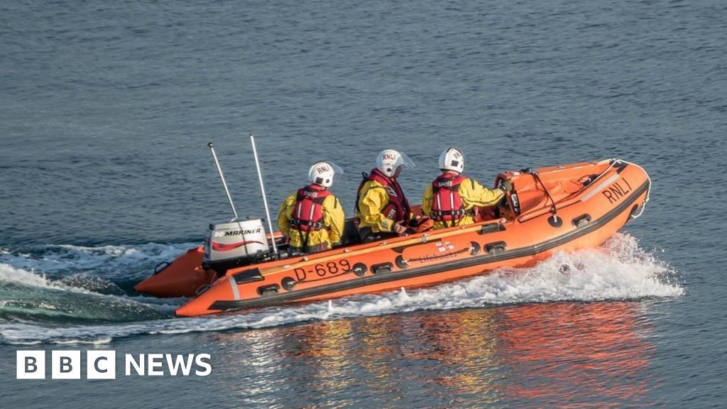 Anglesey: Rescued woman 'very fortunate' to be alive 