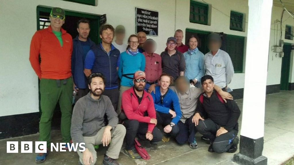 Nanda Devi: Hopes Fading For Eight Missing Climbers - BBC News