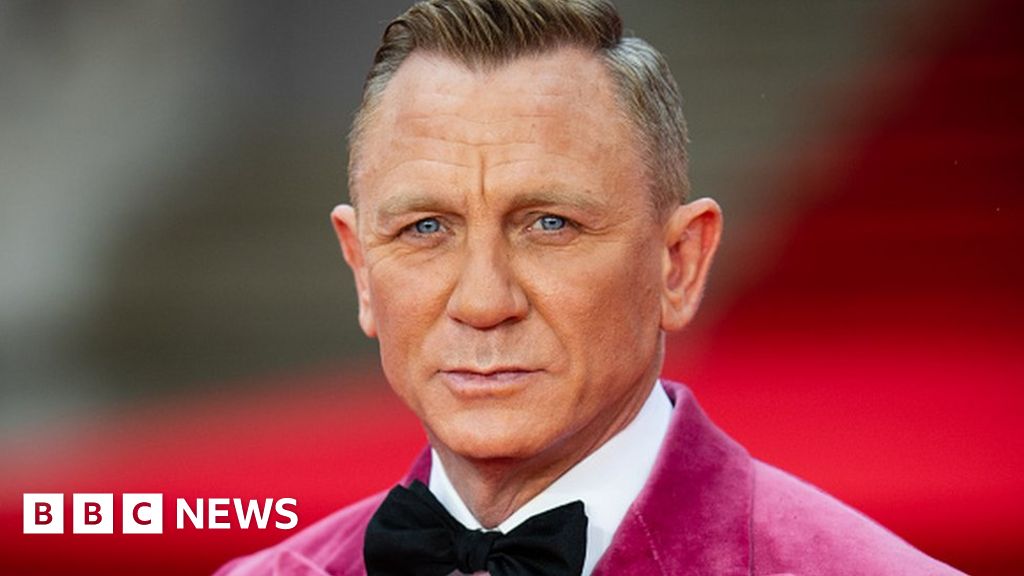 Bond star Daniel Craig shocks Shropshire hospice with bike gesture ...