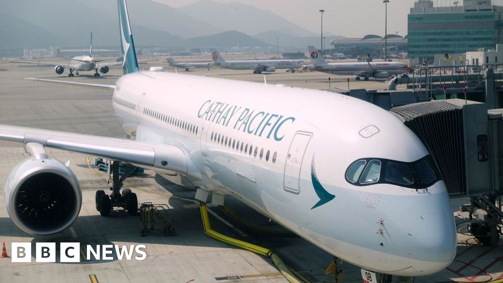 Covid: Cathay Pacific to run at half capacity next year