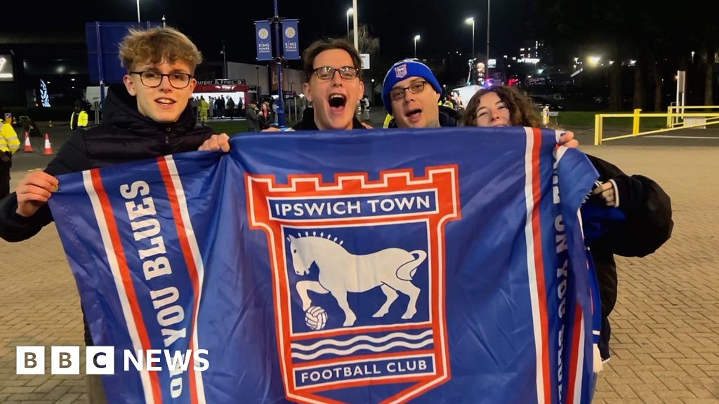 Ipswich Town fans happy with team's display after Leicester draw - BBC News