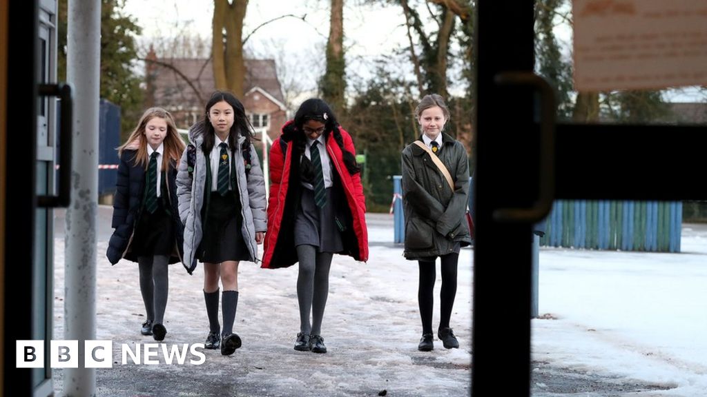 Thousands of primary pupils face closed schools