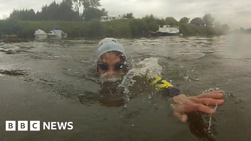 Man From Gloucester In River Severn Charity Swim Bid Bbc News 