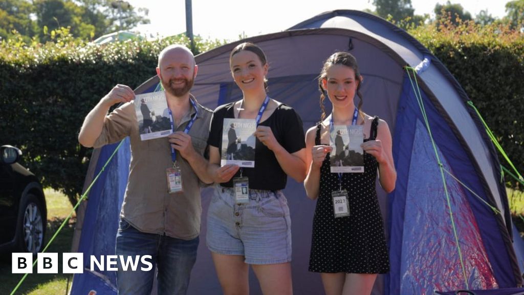 Edinburgh festivals: Fringe performers camping to save money