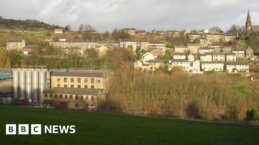 Victoria Mills 'workrelated' death sparks police inquiry BBC News