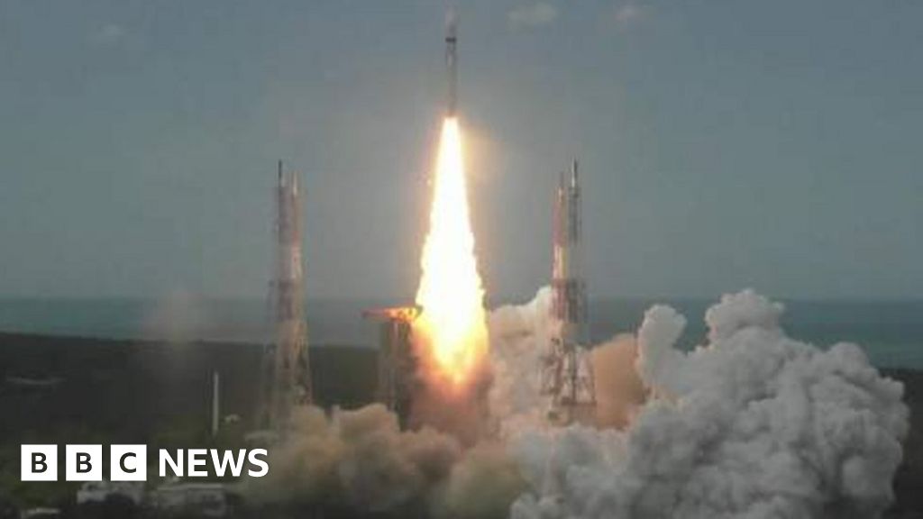 Chandrayaan 3 най новата лунна мисия на Индия навлиза в