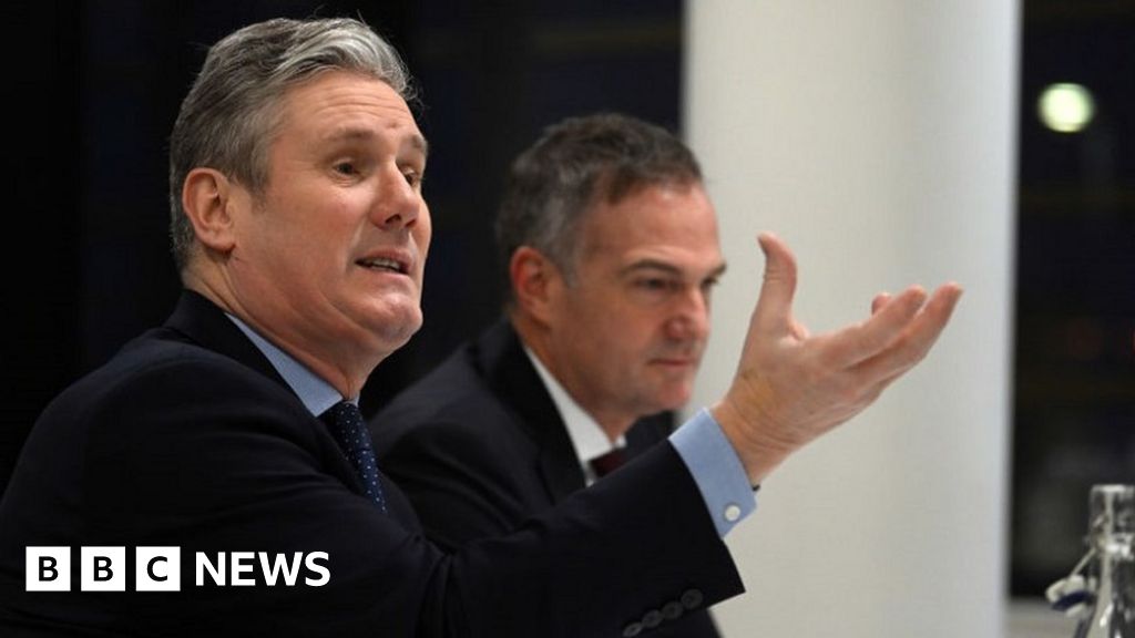 Starmer to urge Sunak to put NI above 'Brexit purity cult'