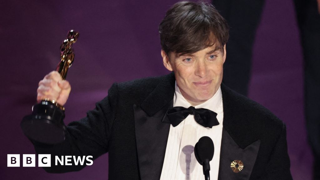 Cillian Murphy wins best actor as Oppenheimer sweeps Oscars 2024 | USA ...