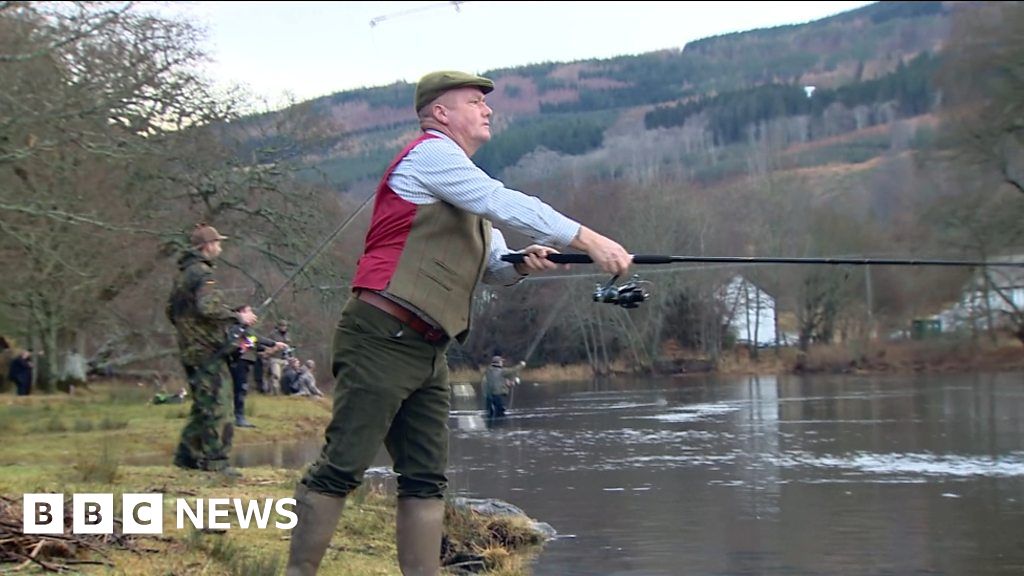 River Tay salmon fishing season opens BBC News