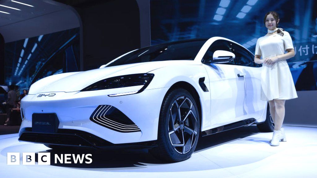 中国公司比亚迪2023年第四季度电动汽车销量超过特斯拉