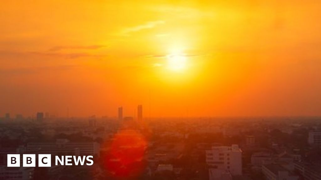 Climate Change World Heading For Warmest Decade Says Met Office Bbc