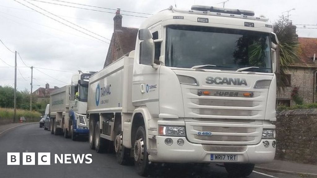Maiden Bradley residents stage protest over HGV traffic BBC News