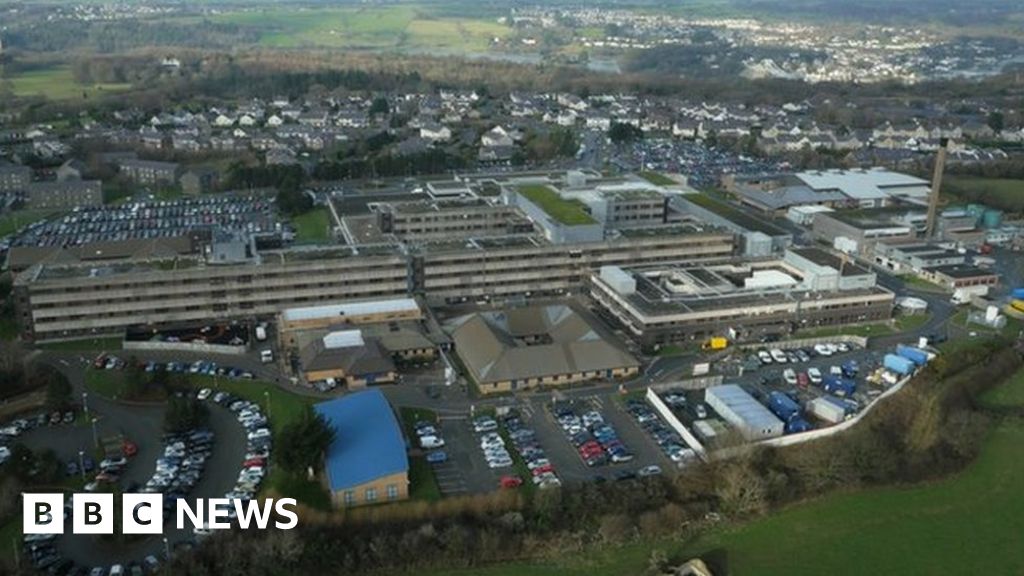 Ysbyty Gwynedd patient died after 'substandard' care BBC News