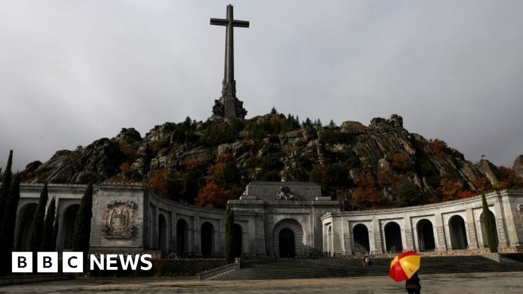 Franco exhumation: Spain's Supreme Court backs move to cemetery