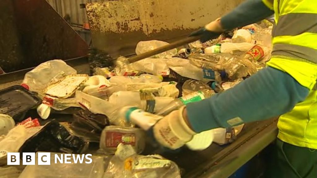 Recycling: 'Prevent waste in the first place' - BBC News