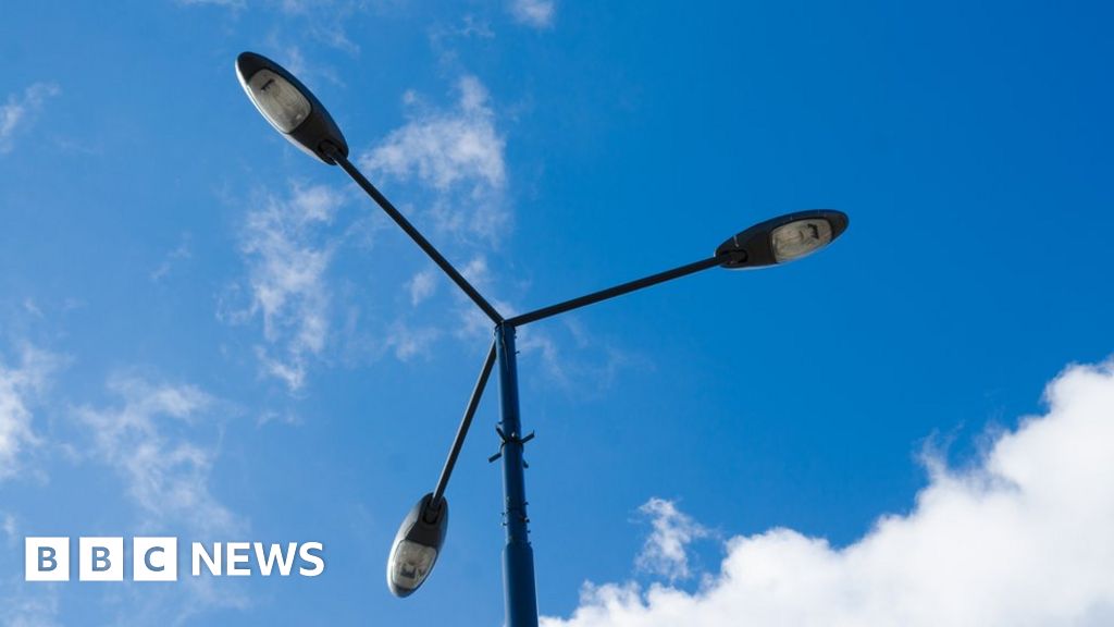 Caerphilly could turn off all street lights to save £1m BBC News